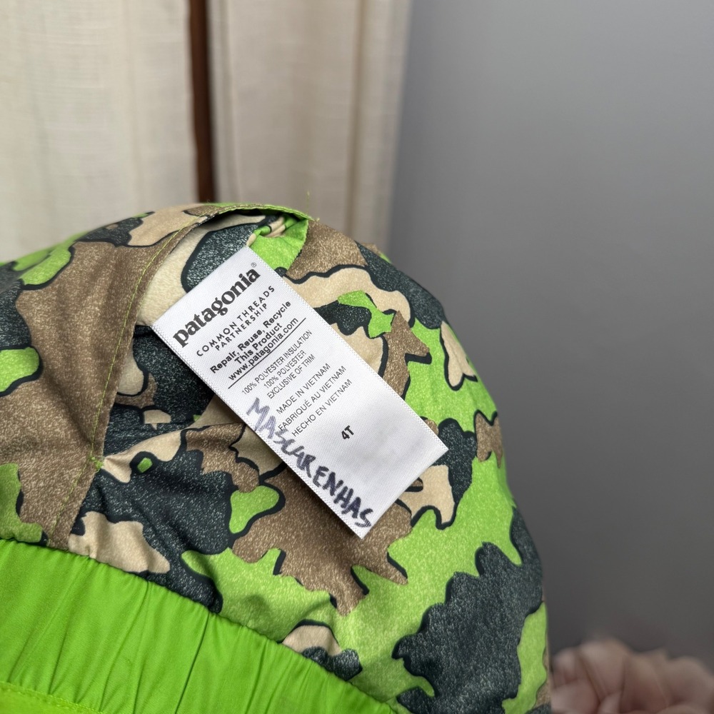 Patagonia Reversible Puff Ball Vest Camo Quilted Green 60200 Boys Size 4T - Picture 8 of 9